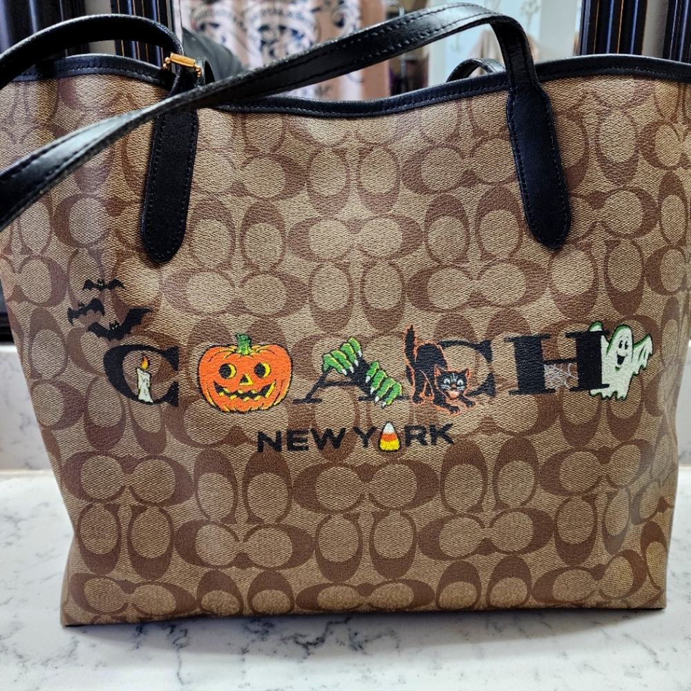 *LIKE NEW* Coach Halloween Tote